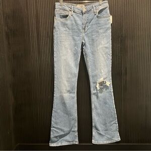 Carmen Flare Jean in Vintage Indigo
Free People Size 28 NWT